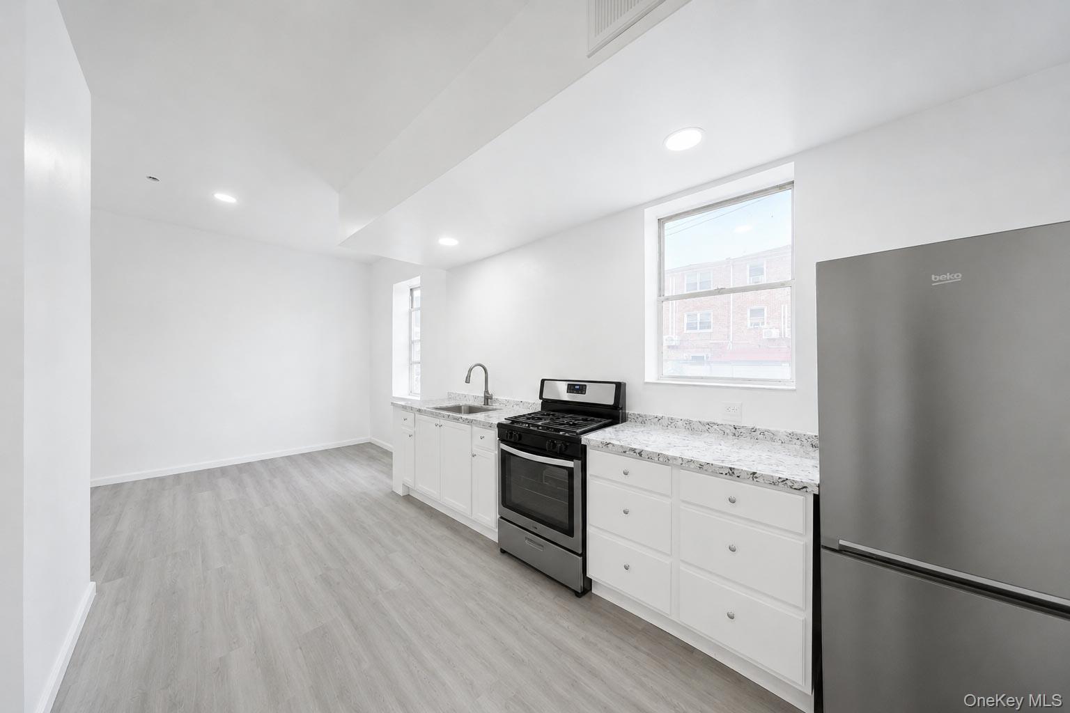 1430 70th Street Property Photo 35