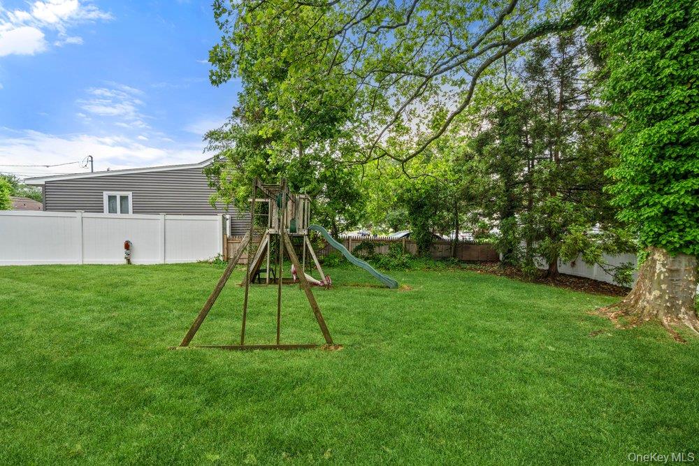 26 Sheridan Street Property Photo 25