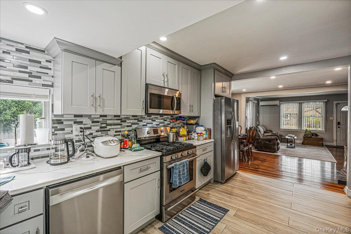 41 Moffitt Boulevard Property Photo 12
