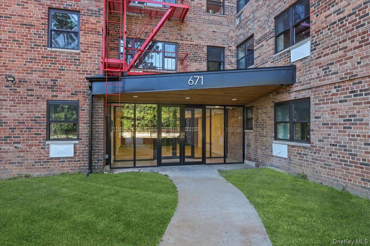 671 Bronx River Road 6c Property Photo 2