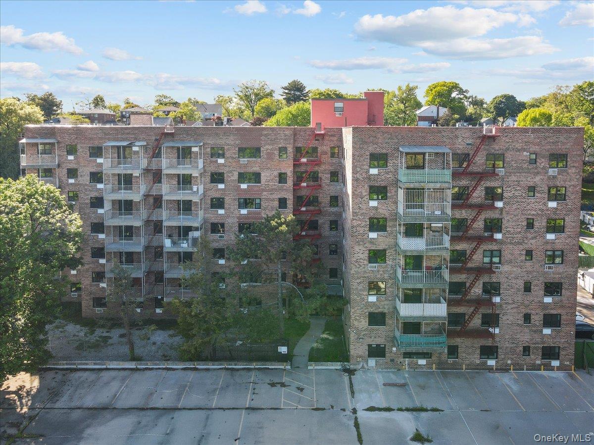 671 Bronx River Road 6c Property Photo 3