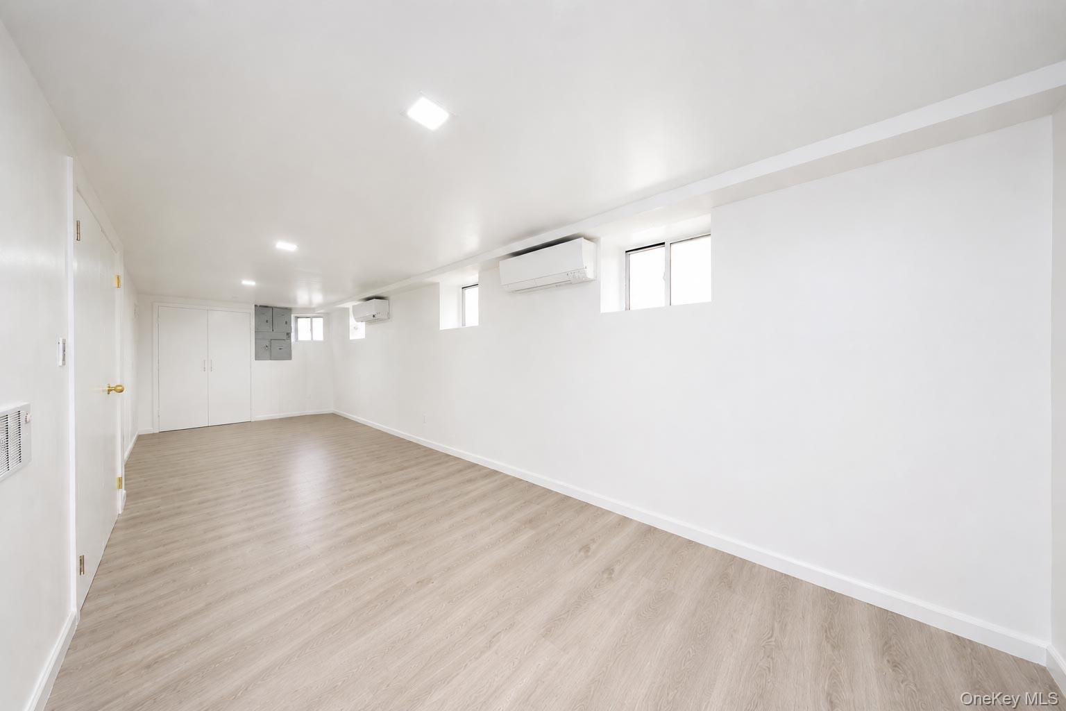 1428 70th Street Property Photo 10