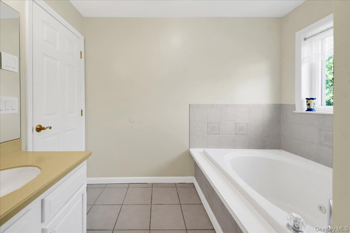 68 Bolton Avenue Property Photo 17