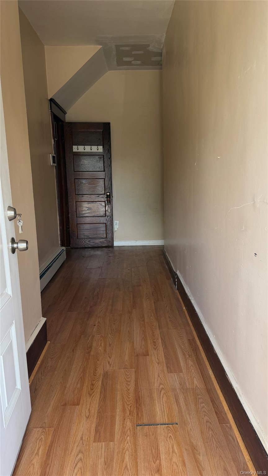 417 Baker Street A Property Photo 3