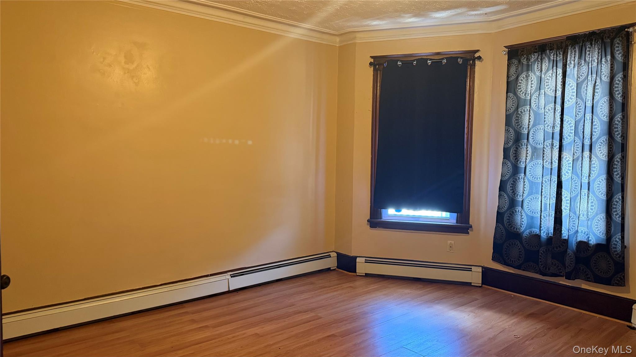 417 Baker Street A Property Photo 7