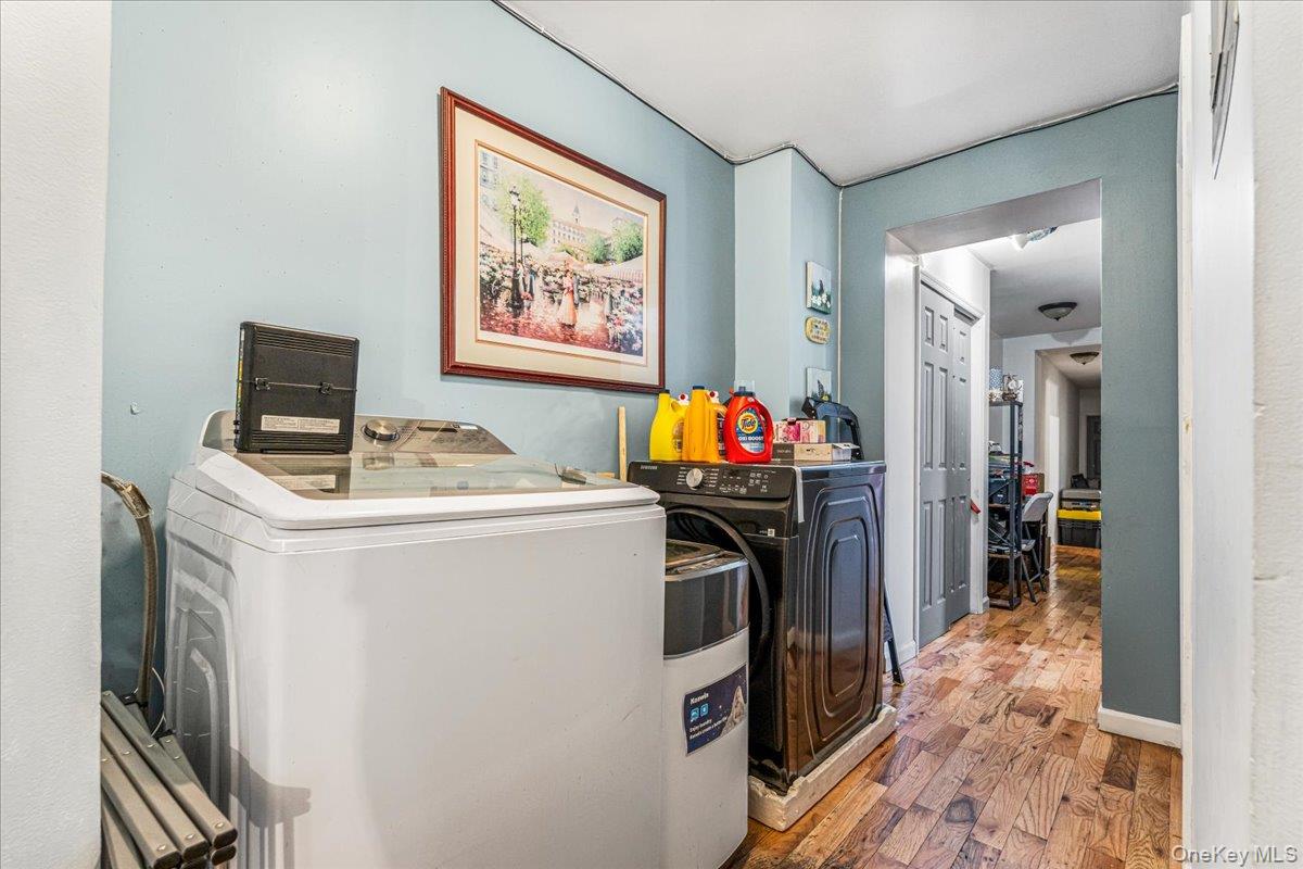 708 Snediker Avenue Property Photo 16