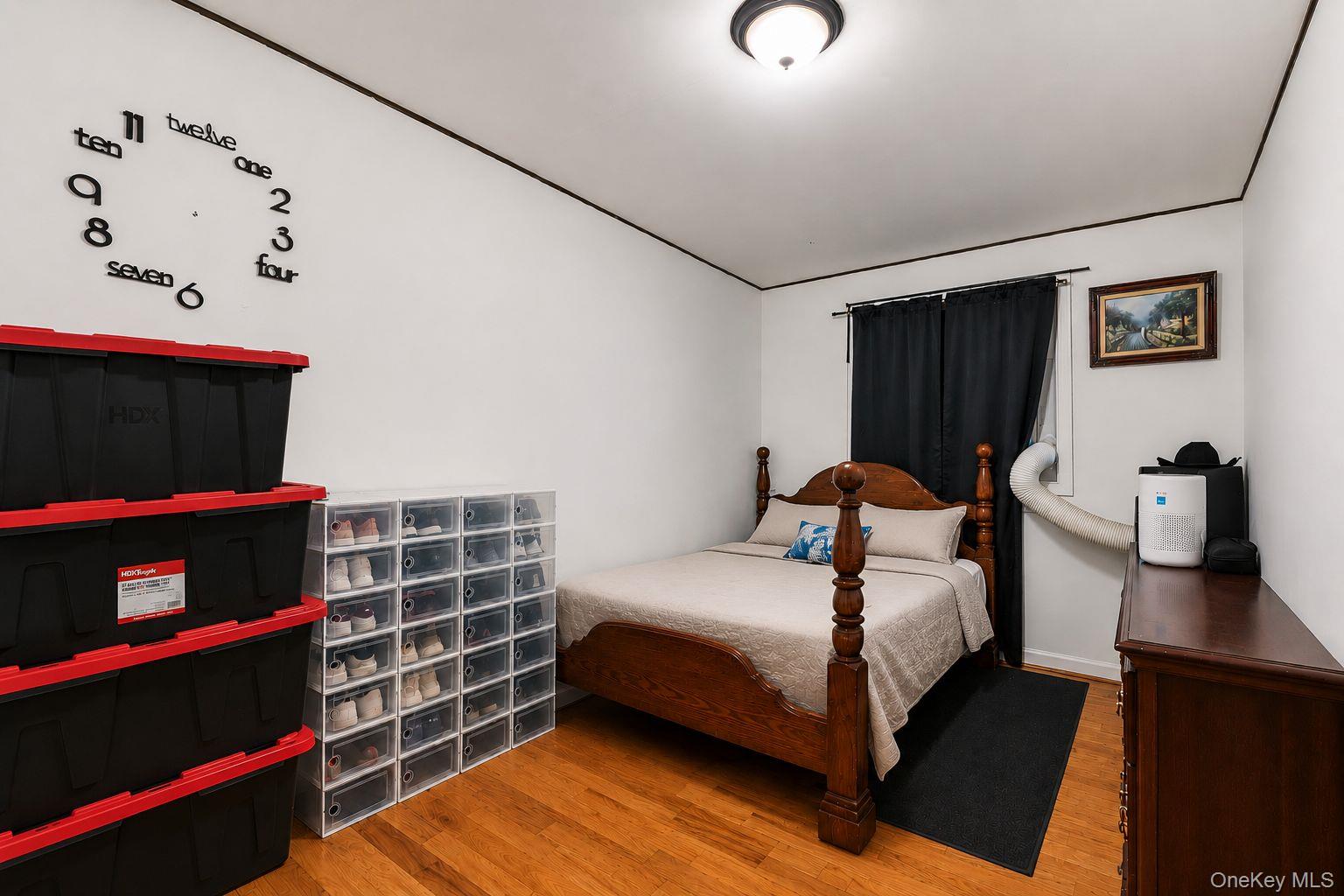708 Snediker Avenue Property Photo 17