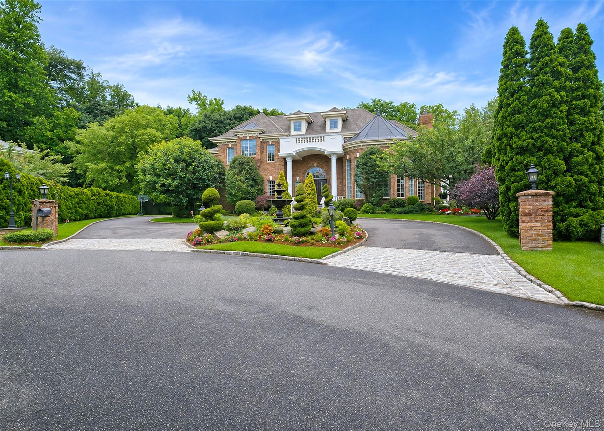6 Boxwood Way Property Photo 1