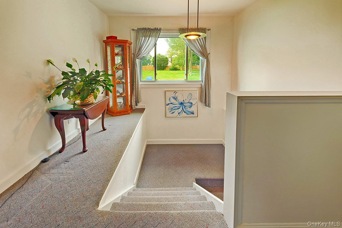 8 Van Cedar Street 8 Property Photo 16