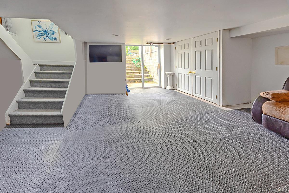 8 Van Cedar Street 8 Property Photo 18