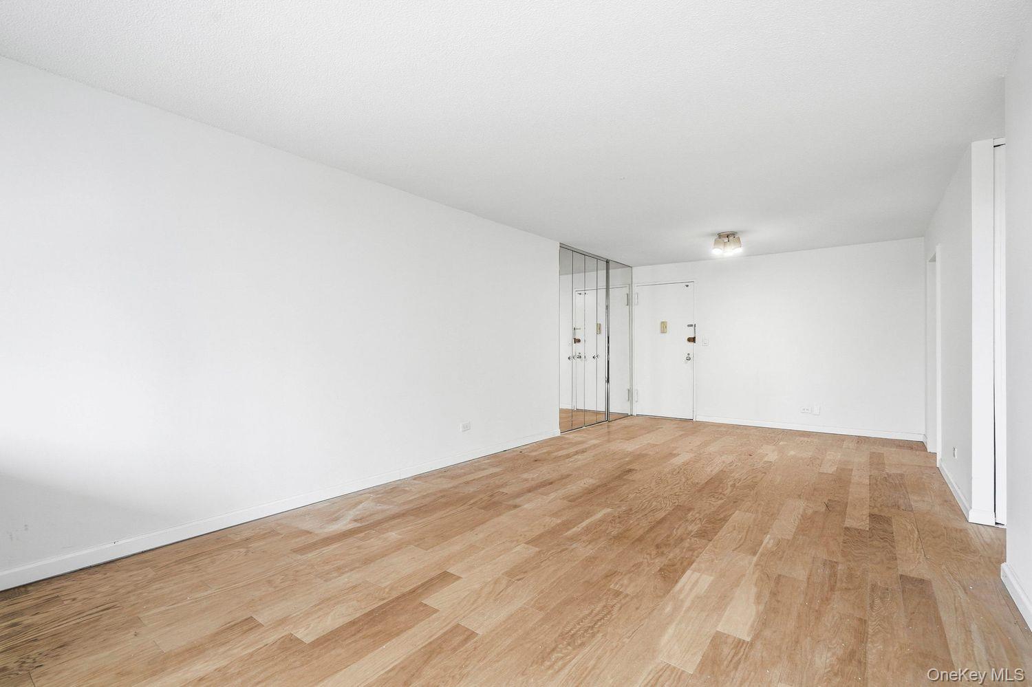 2 Bay Club Drive 6f Property Photo 6