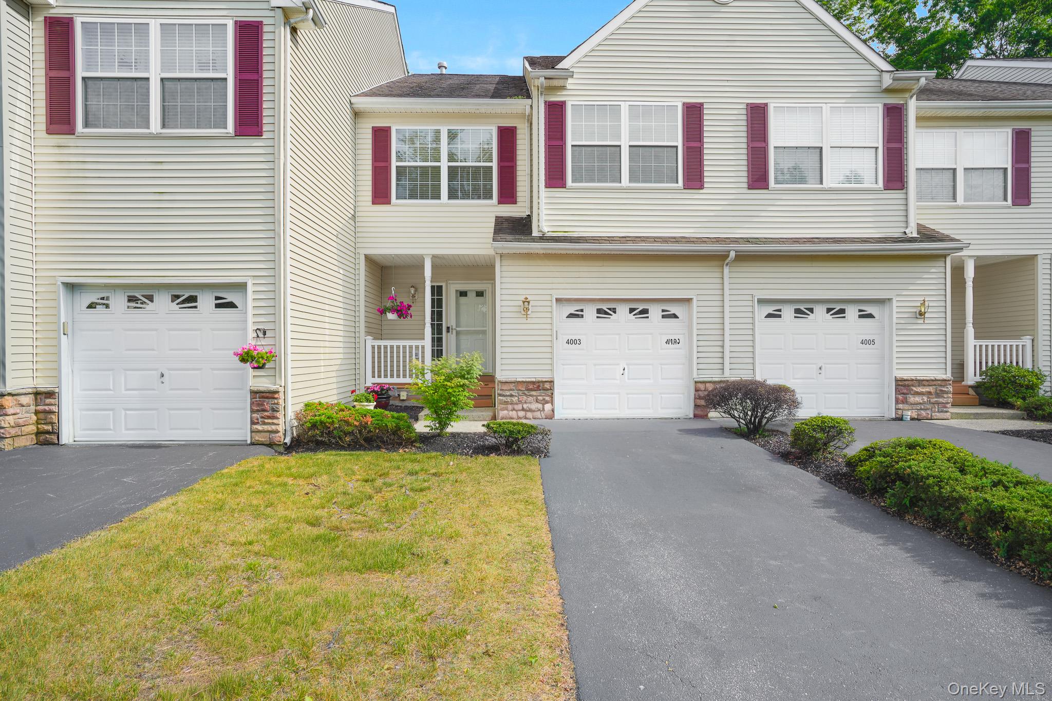 4003 Ridgecrest Drive Property Photo 1