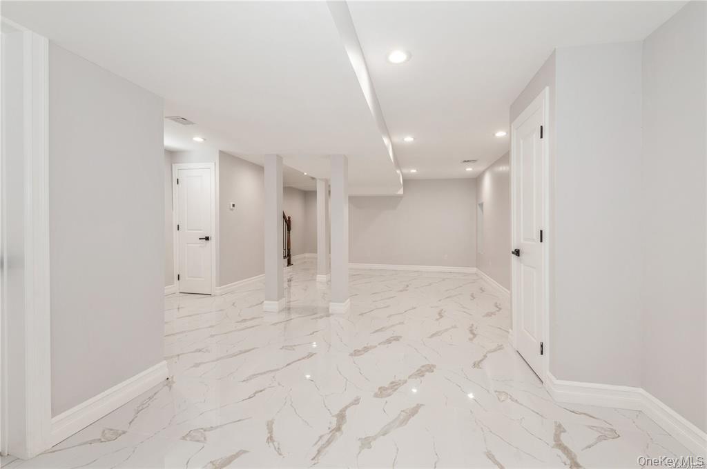 19 6th Street Property Photo 14