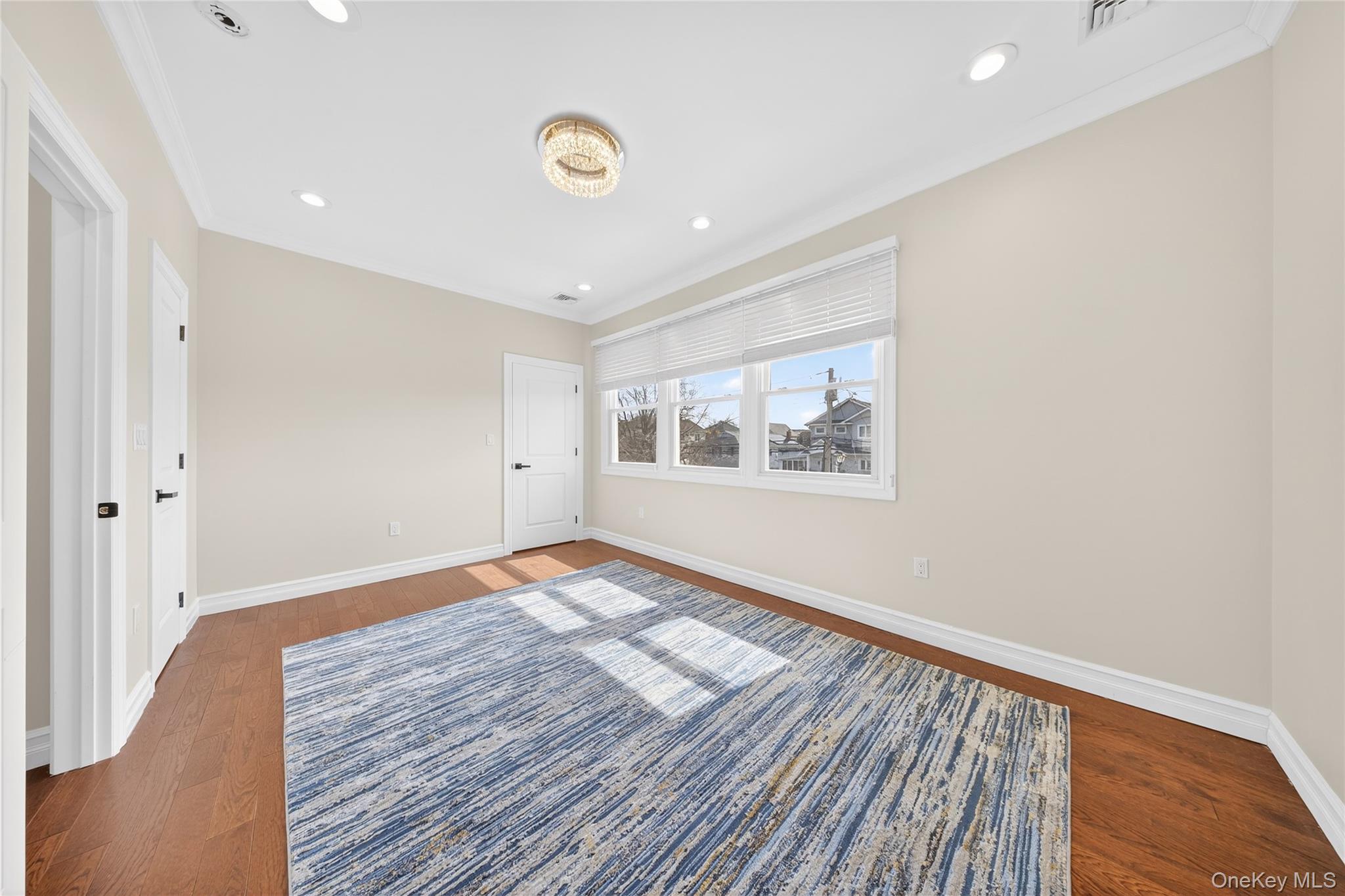 19 6th Street Property Photo 18