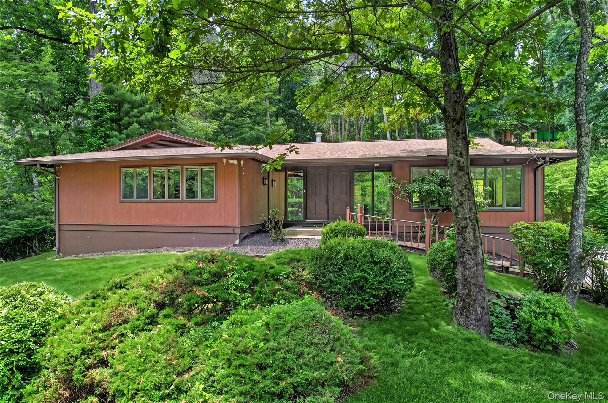 9 Tamarack Lane Property Photo 1