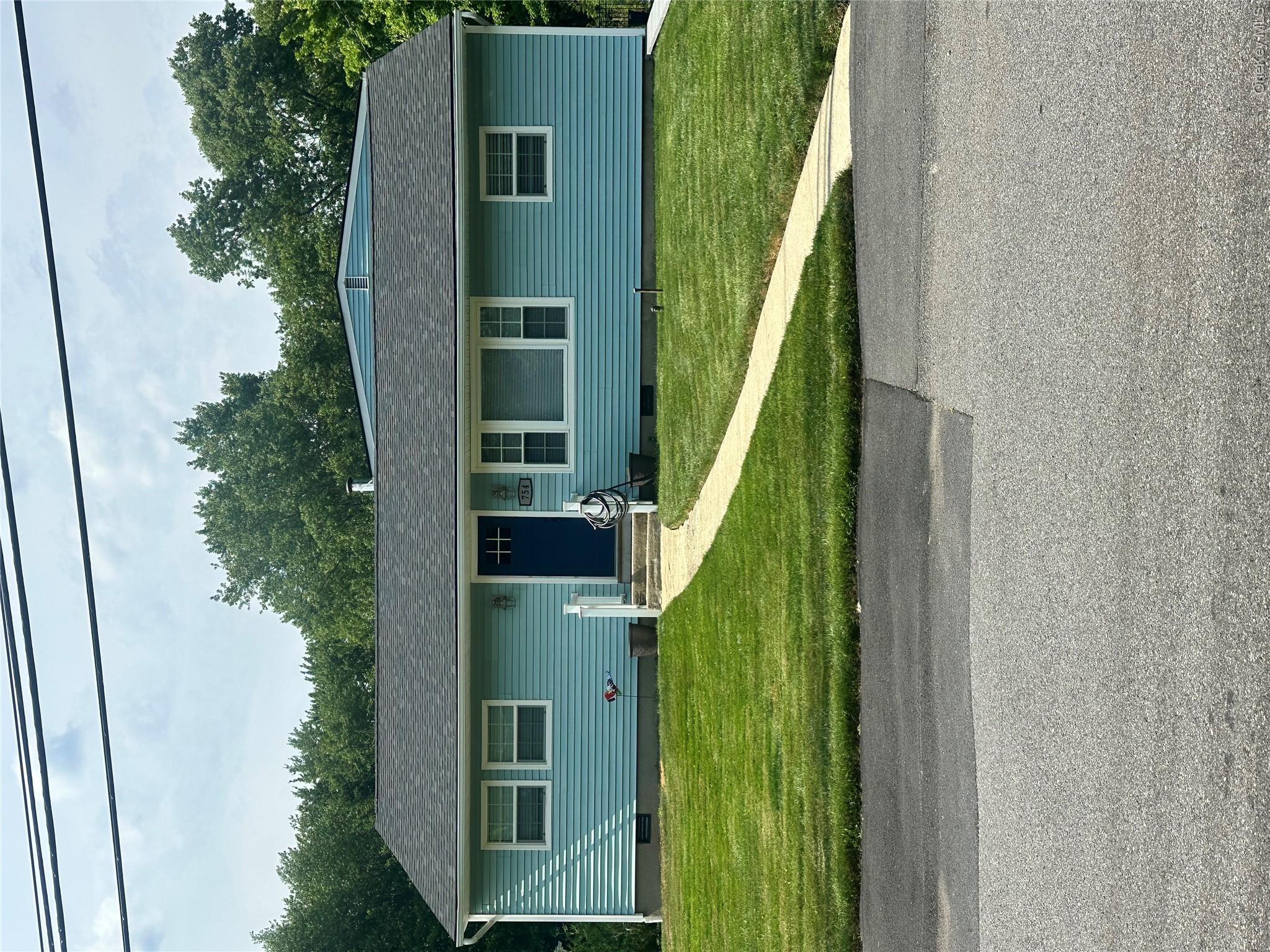 754 Locksley Road Property Photo 1