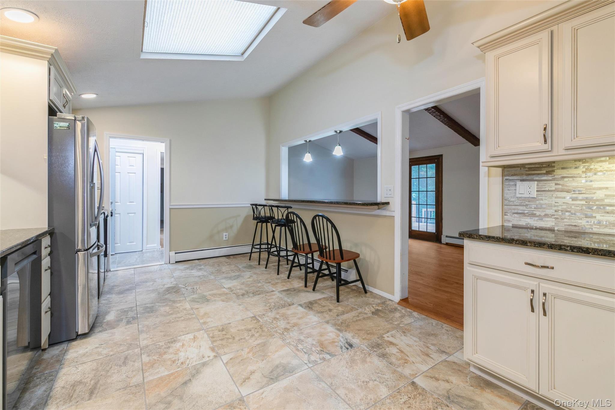 26 Huxley Lane Property Photo 8