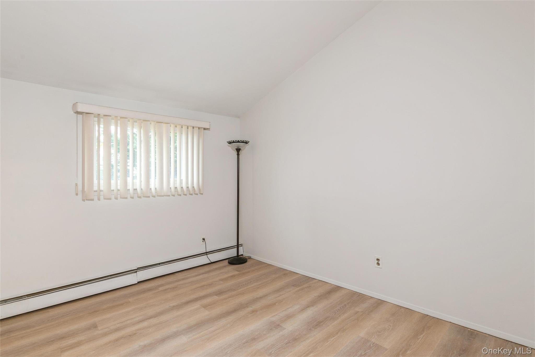 26 Huxley Lane Property Photo 22