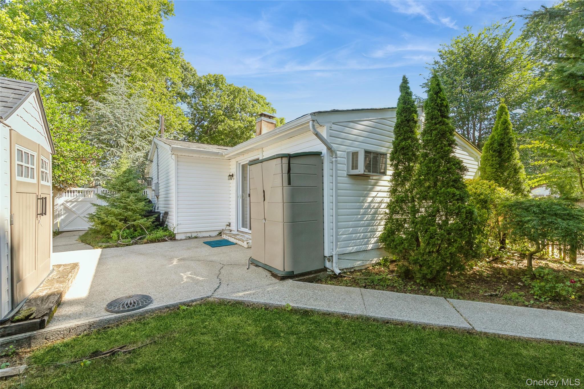 26 Huxley Lane Property Photo 30