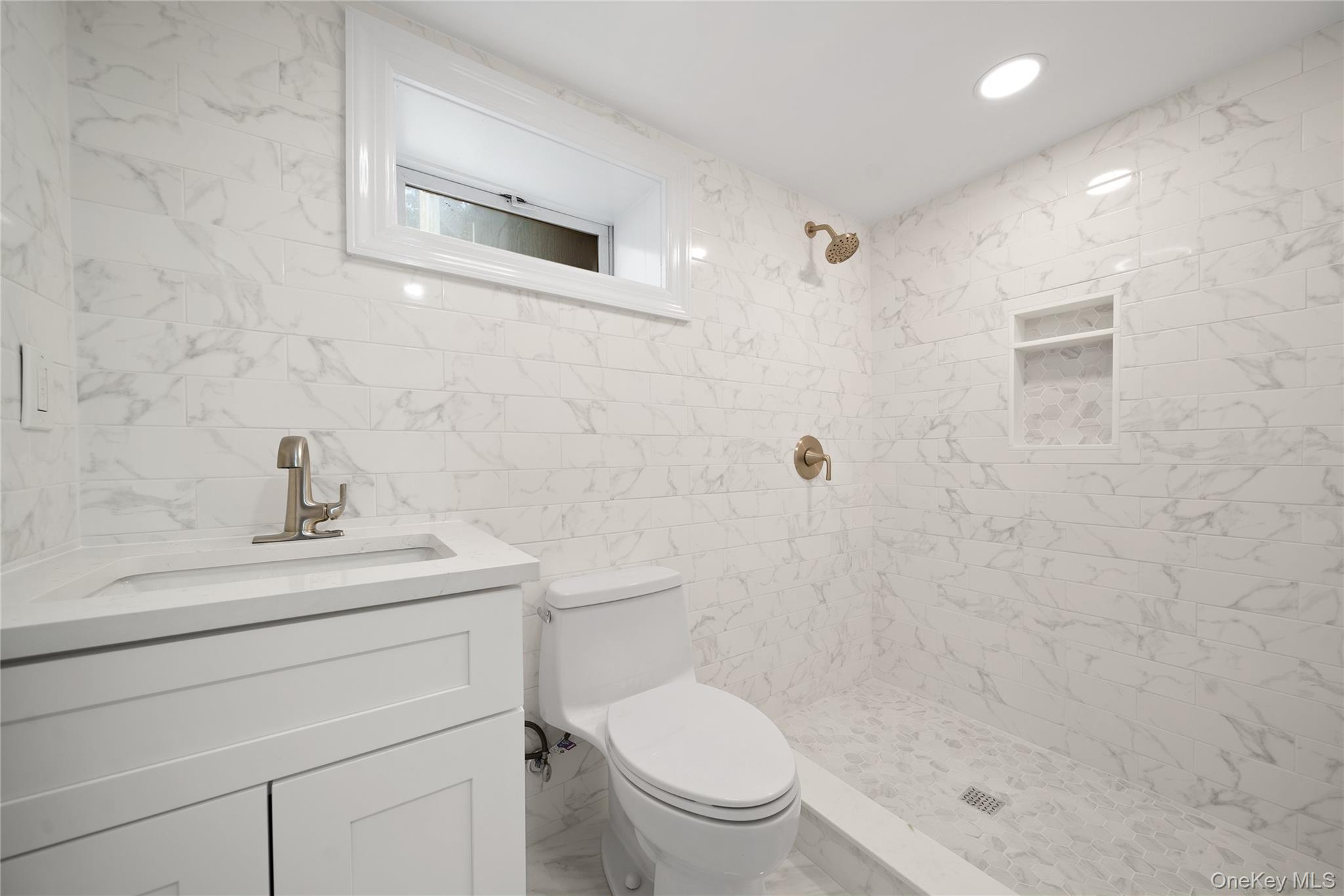 3914 Waverly Avenue Property Photo 25