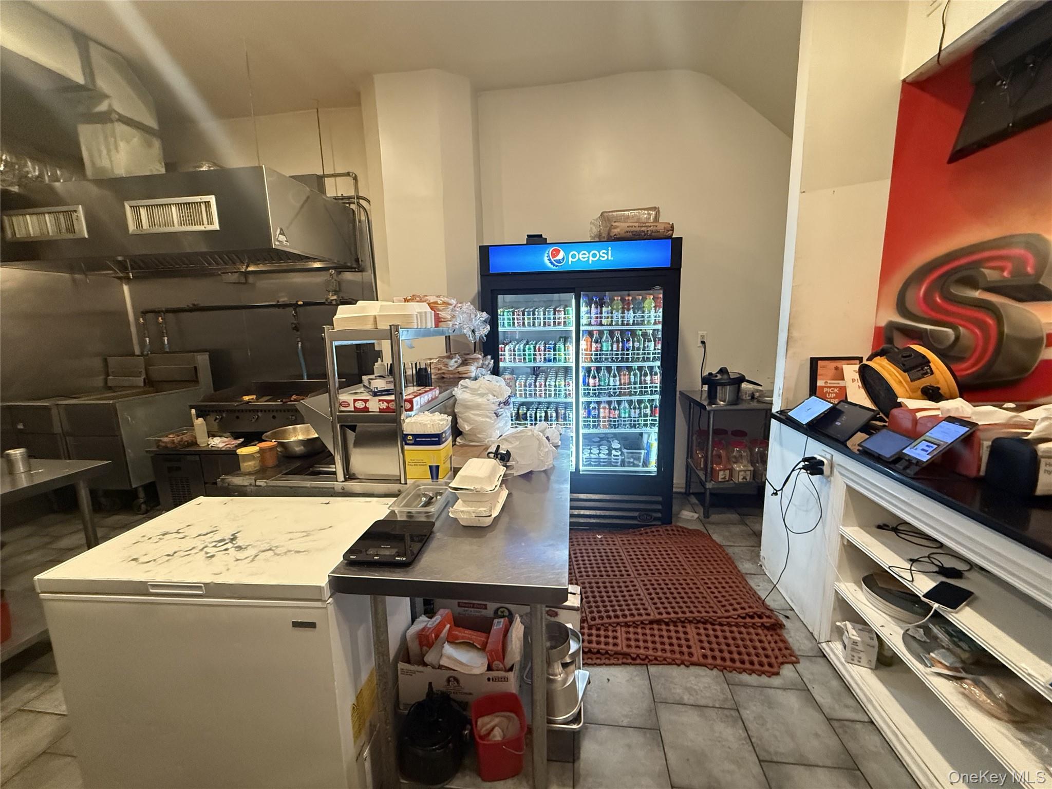 1018181 Property Photo 6