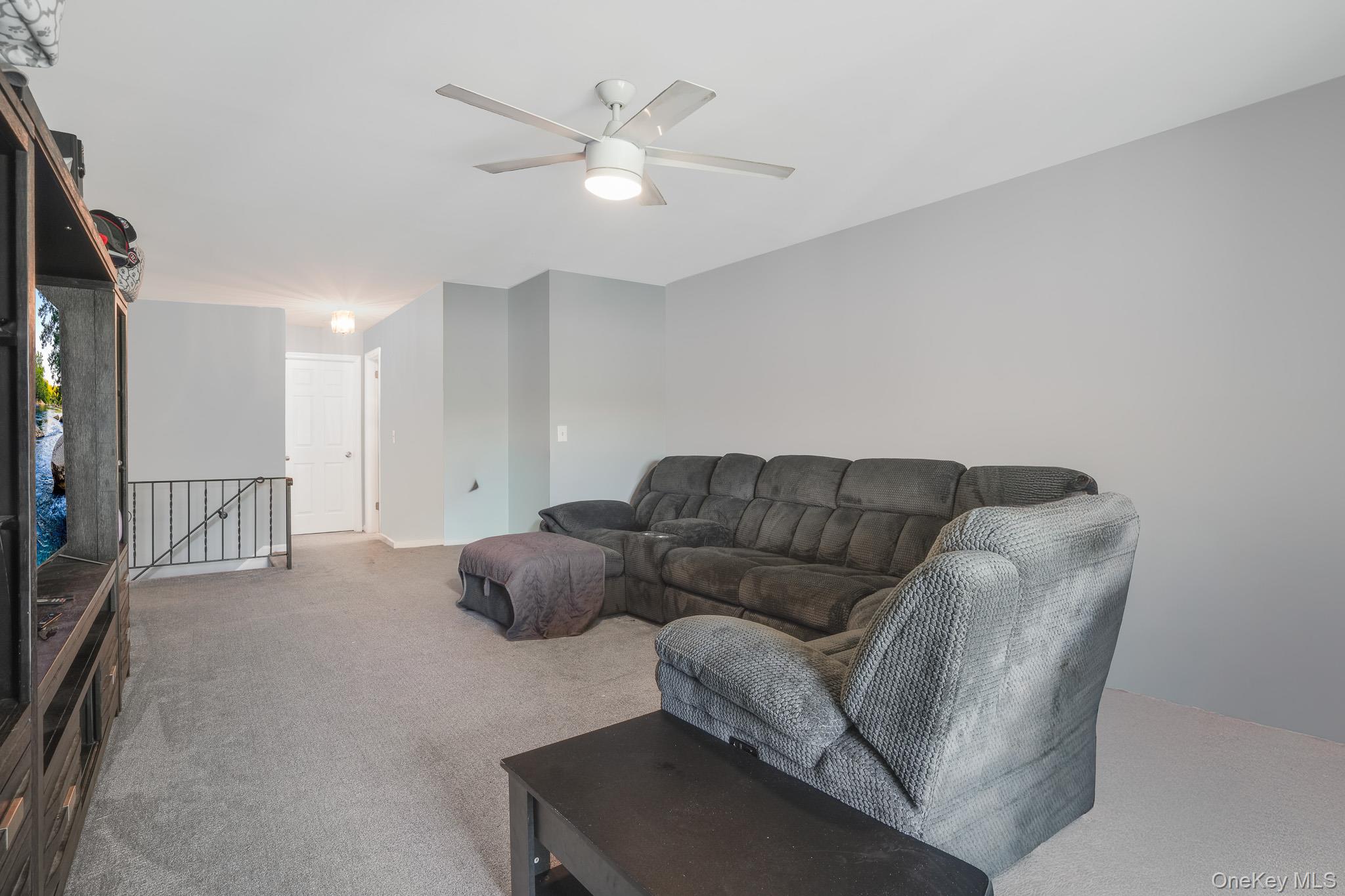 3106 Village Drive Property Photo 7