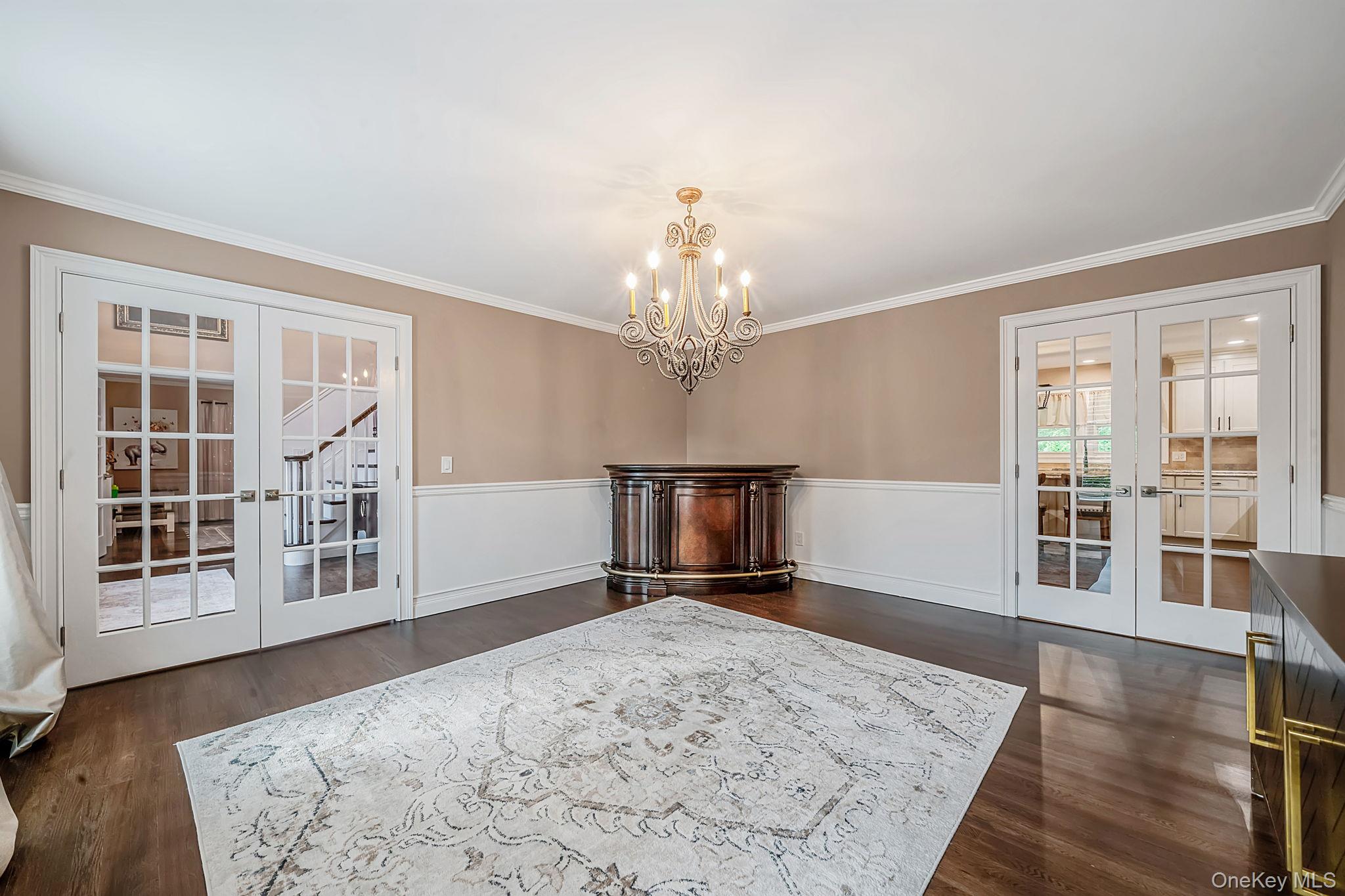 44 Niagara Street Property Photo 5