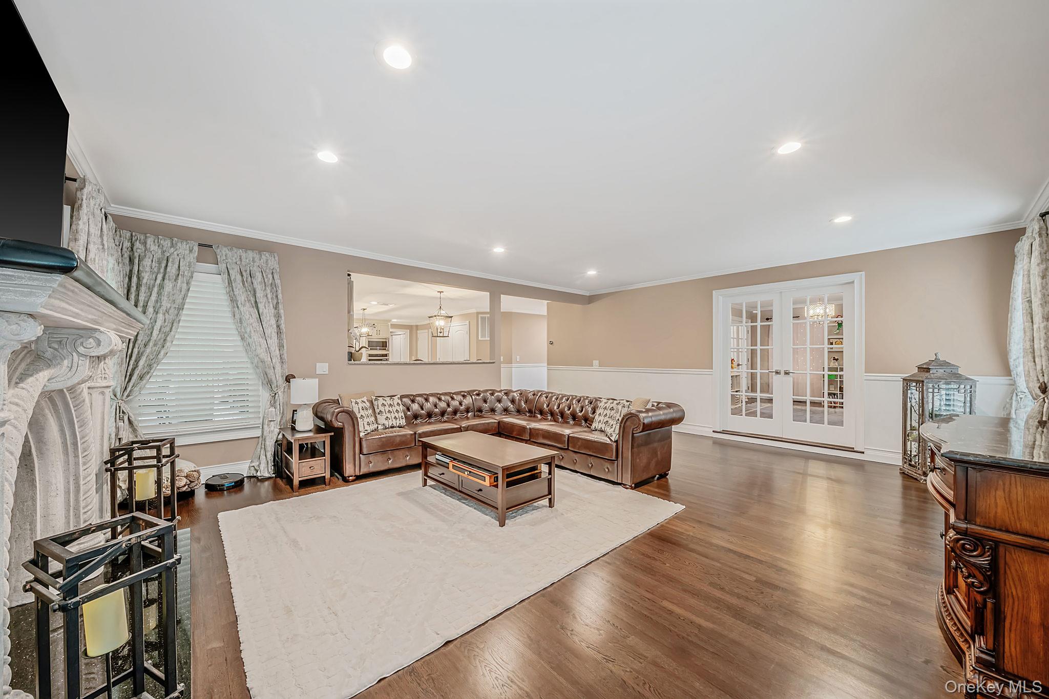 44 Niagara Street Property Photo 8