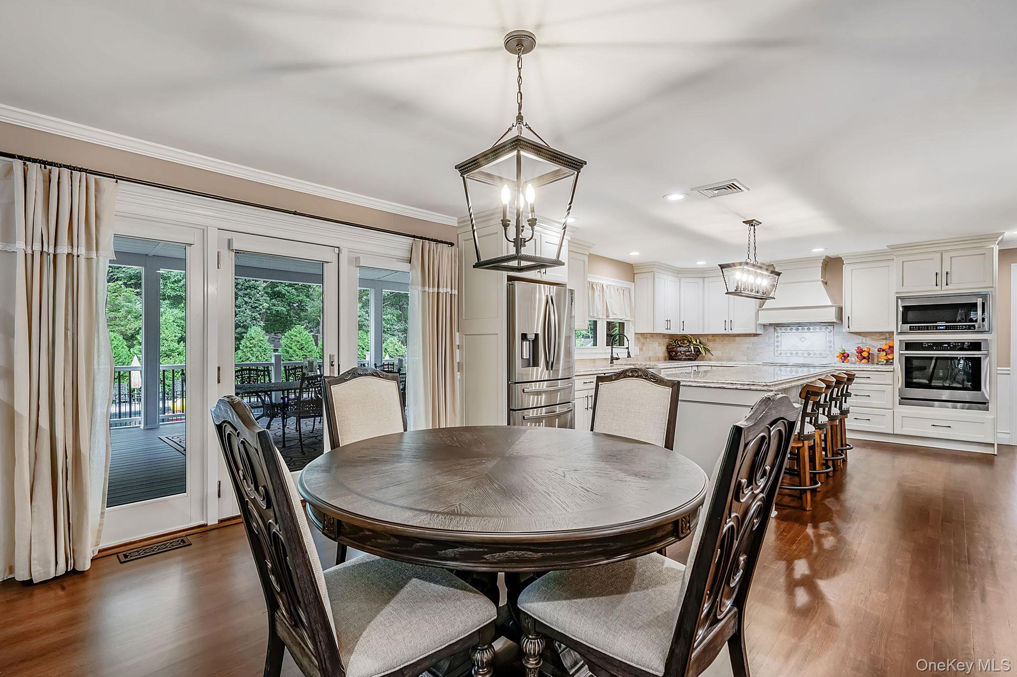 44 Niagara Street Property Photo 11