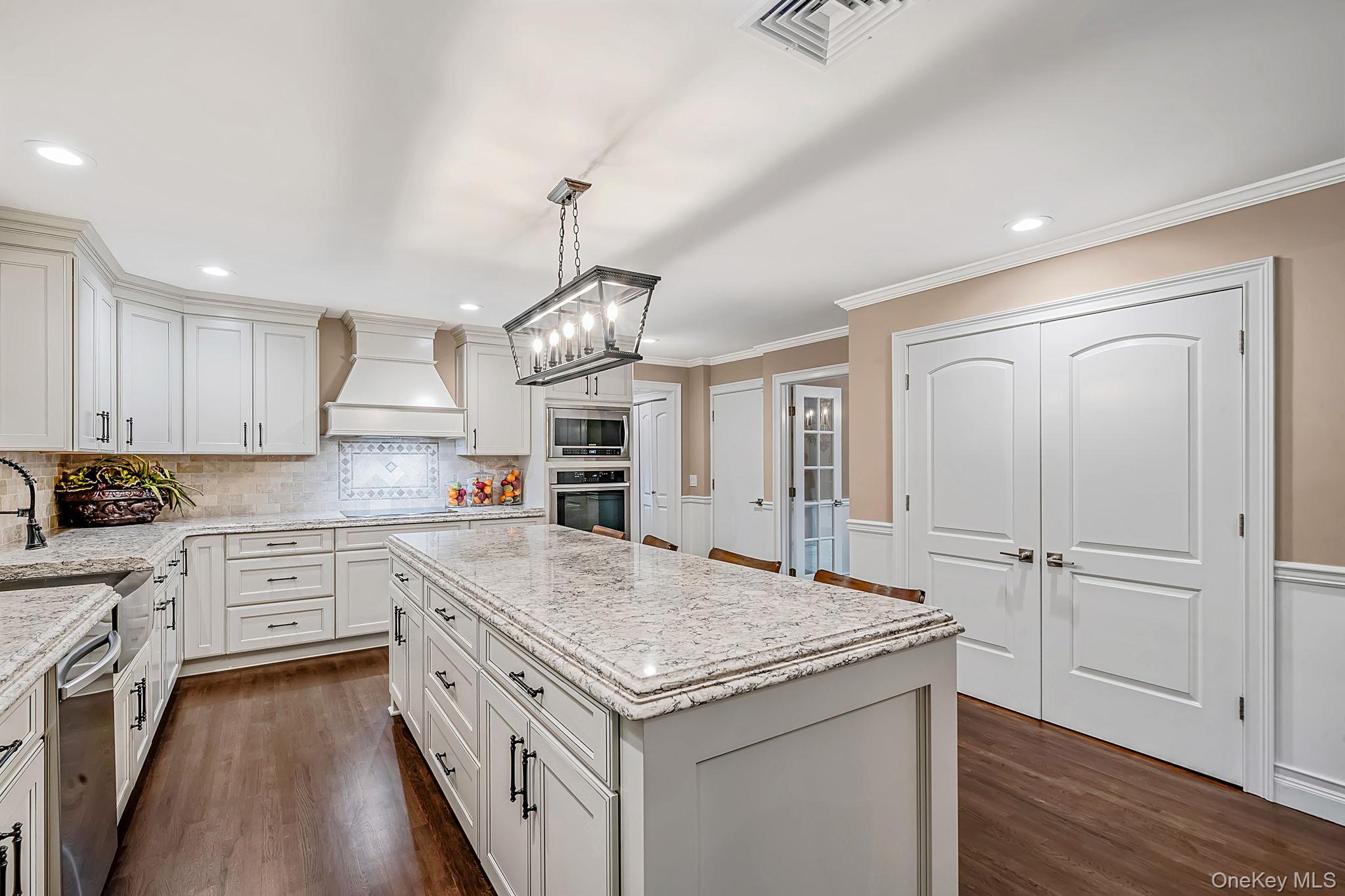 44 Niagara Street Property Photo 12