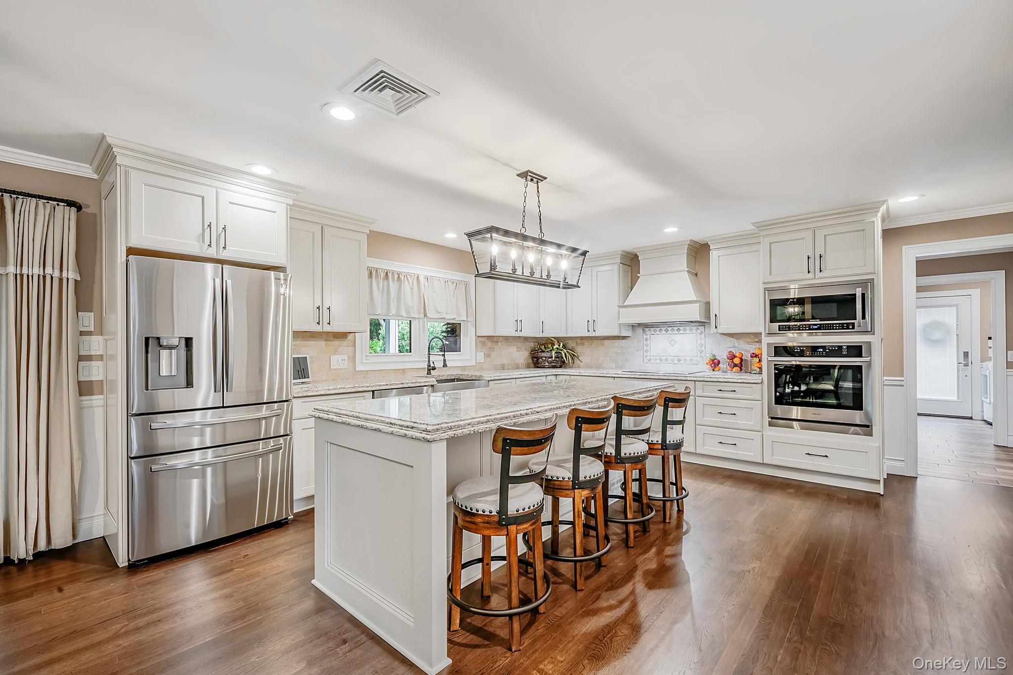 44 Niagara Street Property Photo 14