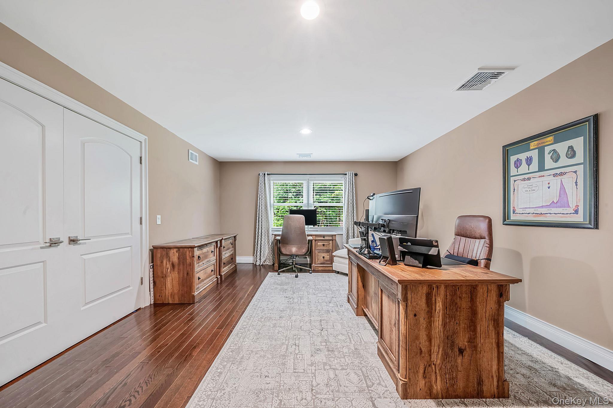 44 Niagara Street Property Photo 19