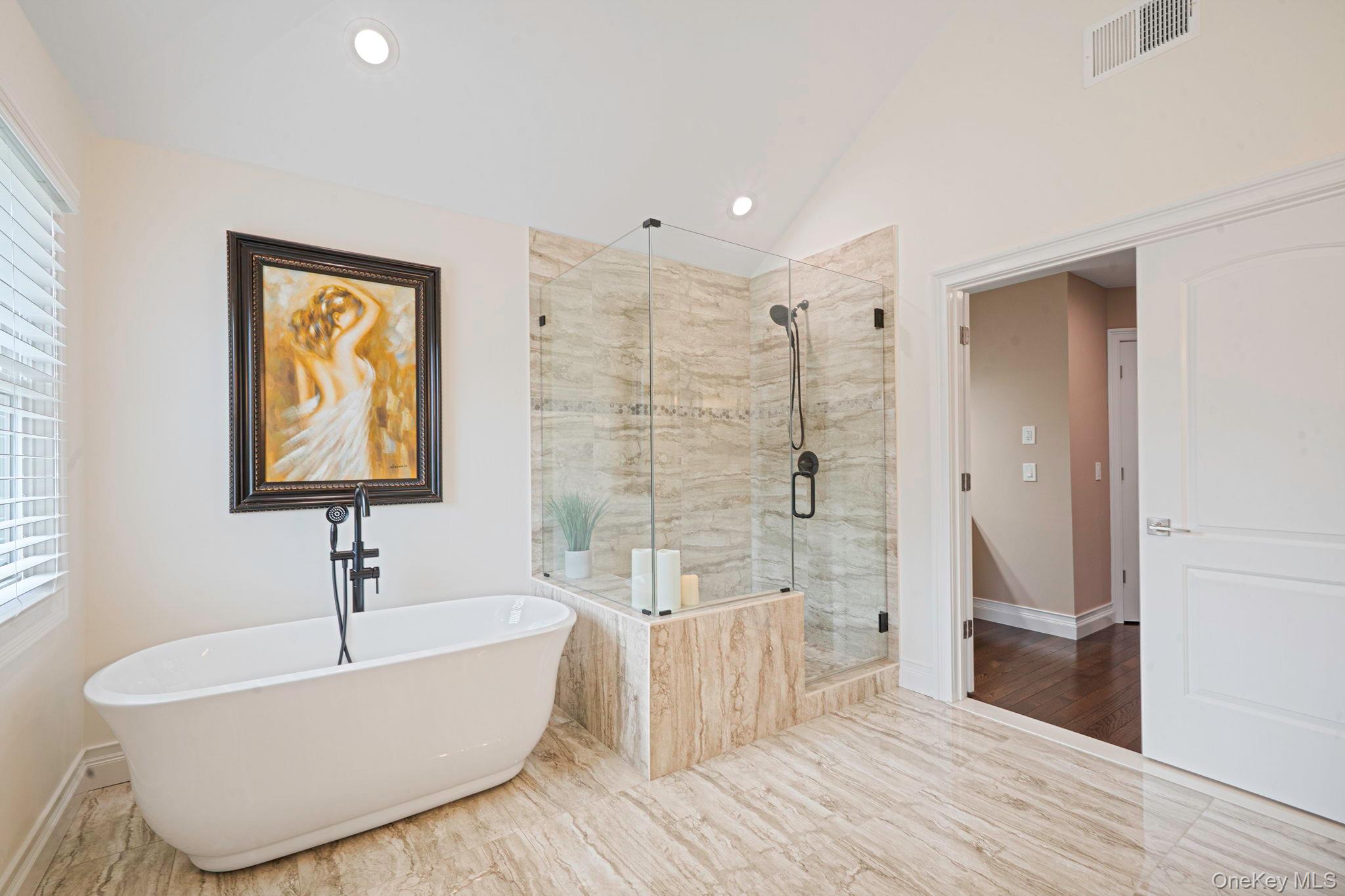 44 Niagara Street Property Photo 26
