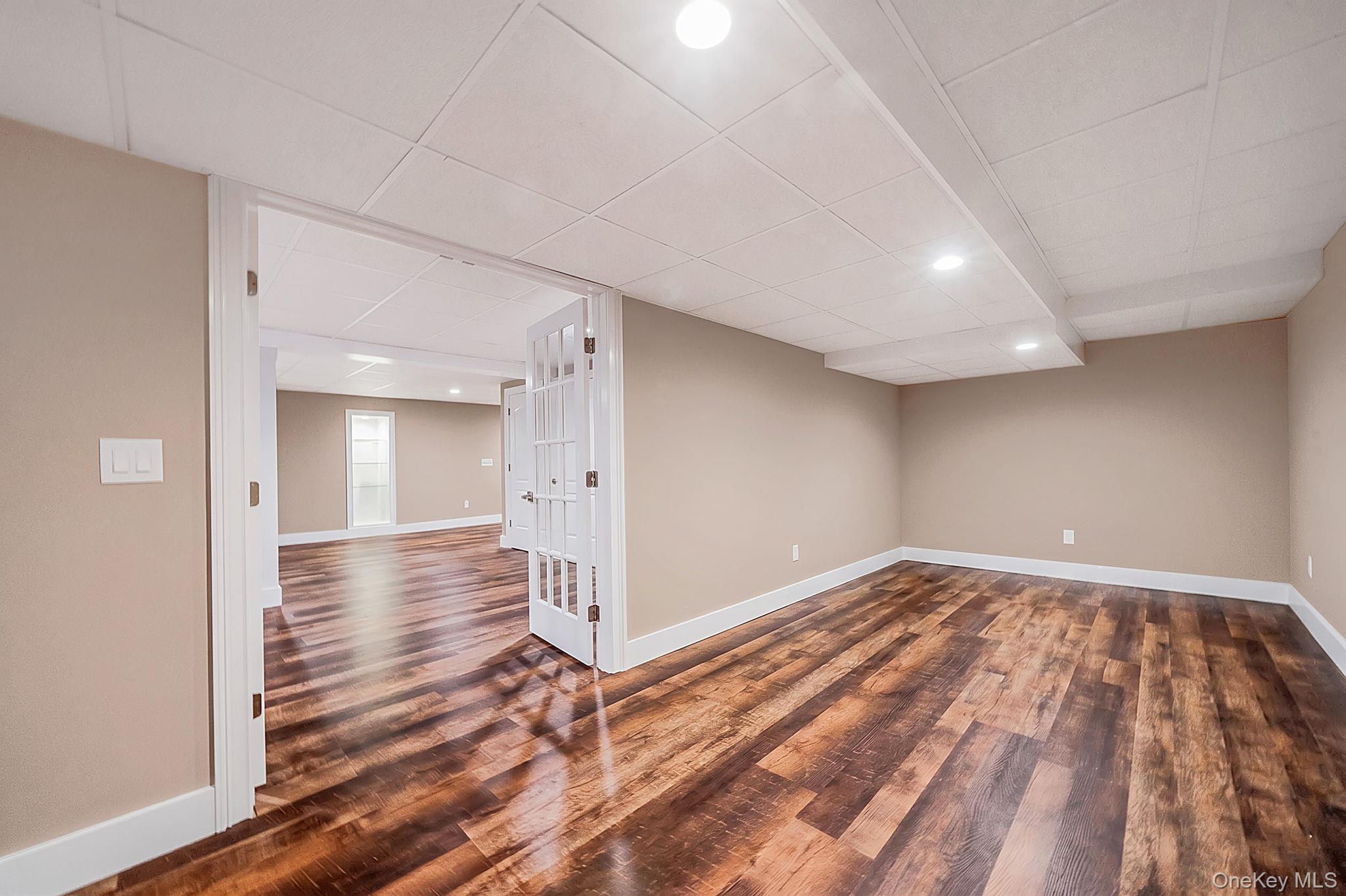 44 Niagara Street Property Photo 33
