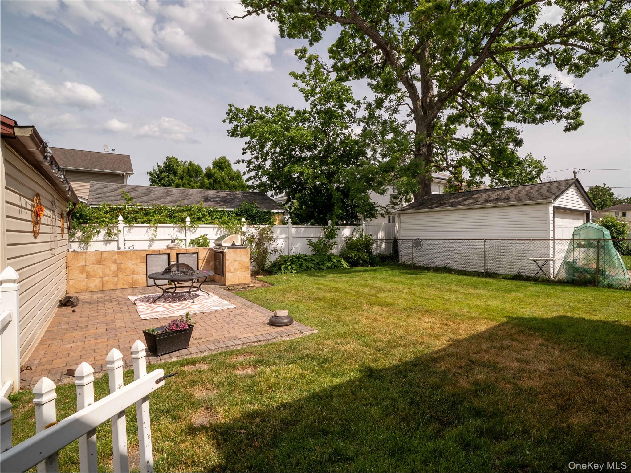 9 Satterie Avenue Property Photo 18
