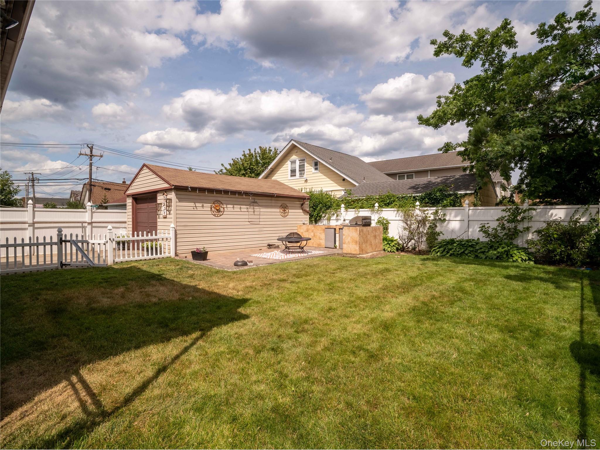 9 Satterie Avenue Property Photo 19