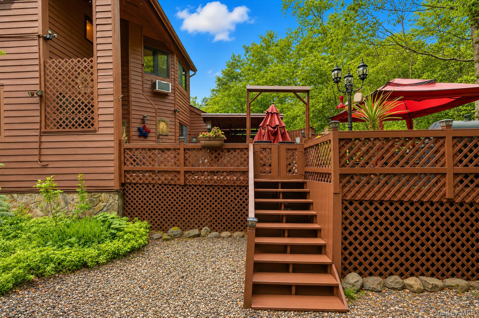 53 Meadowlark Lane Property Photo 6