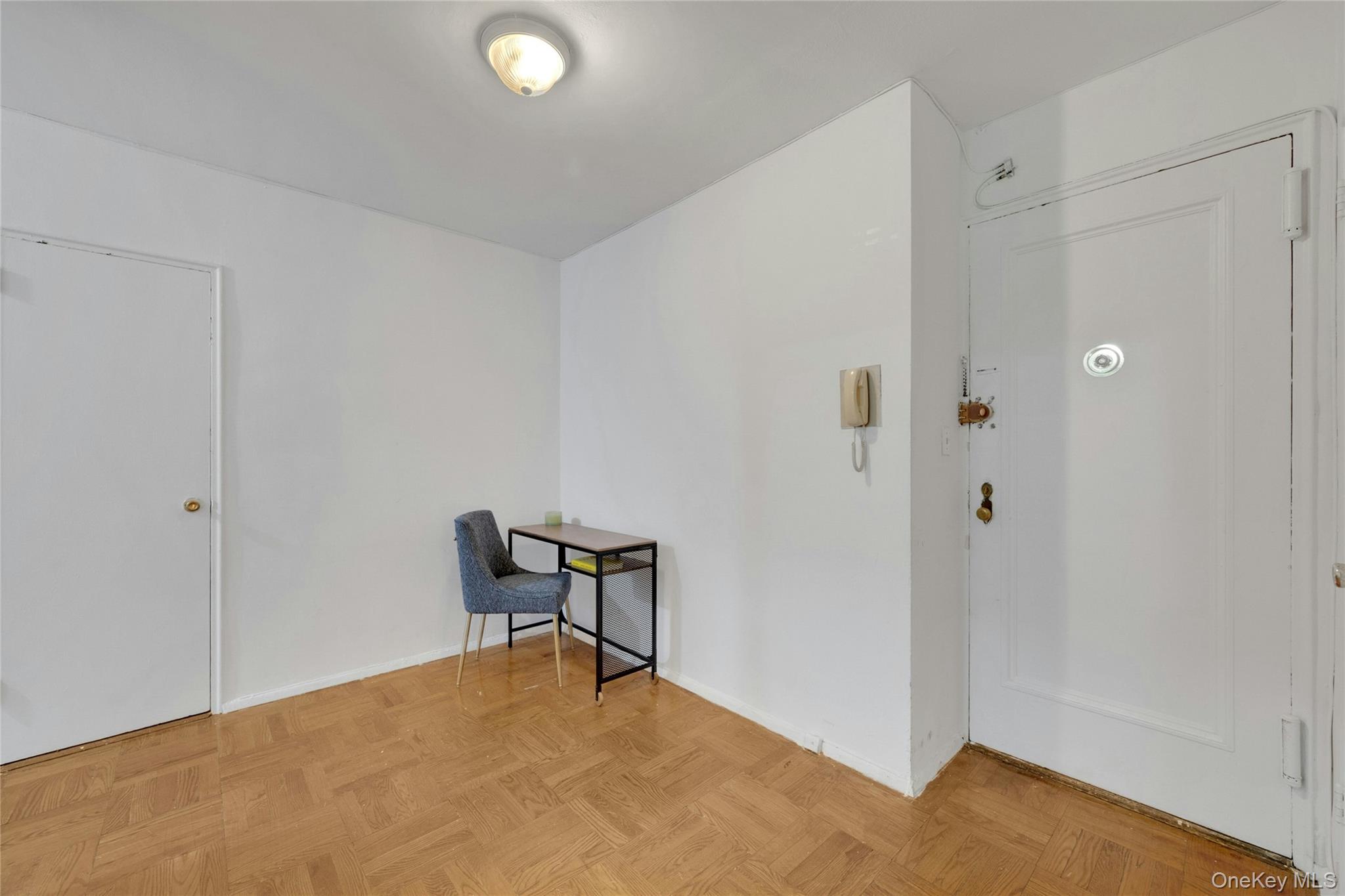 735 Kappock Street 2f Property Photo 7