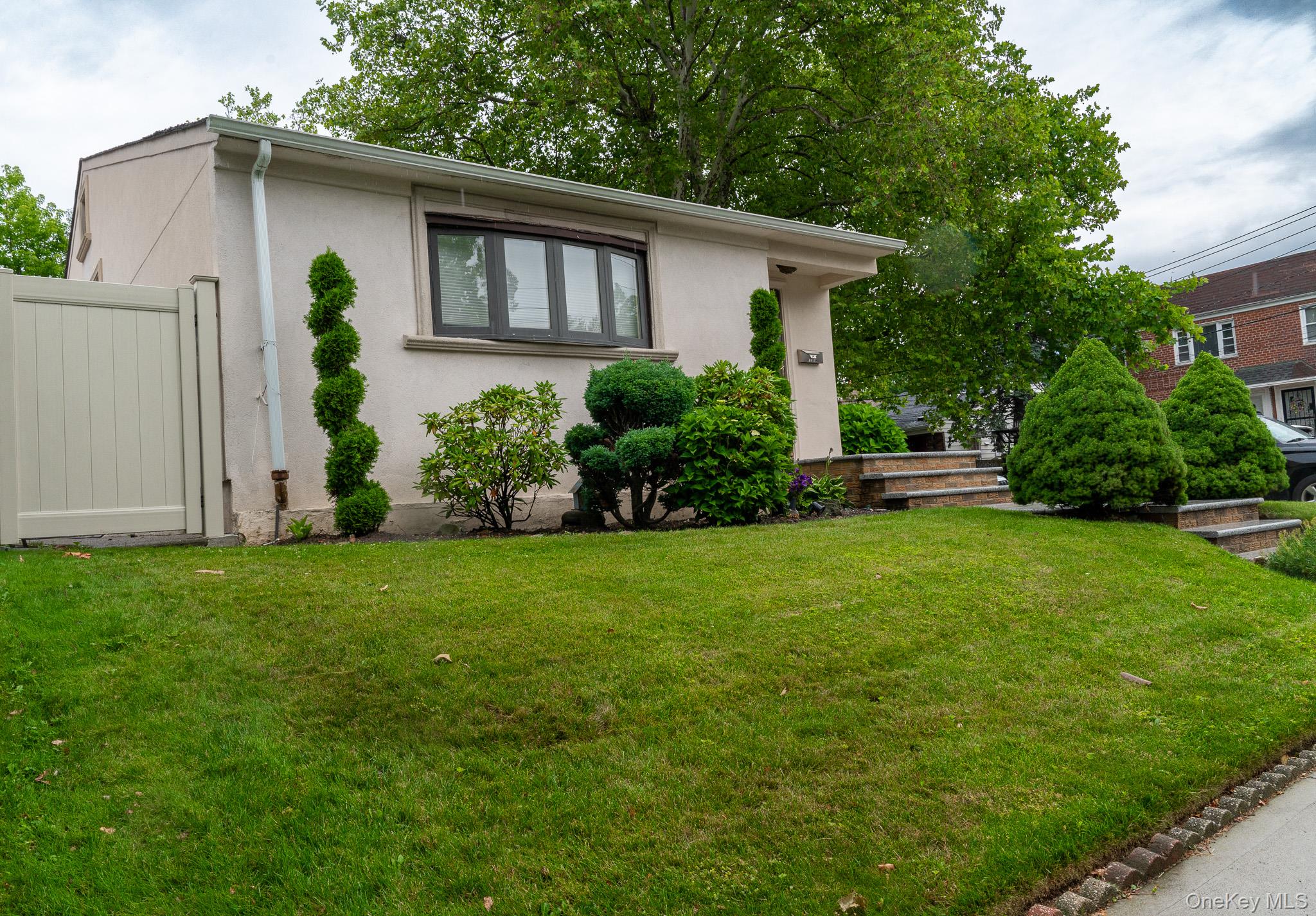 2104 157th Street Property Photo 1