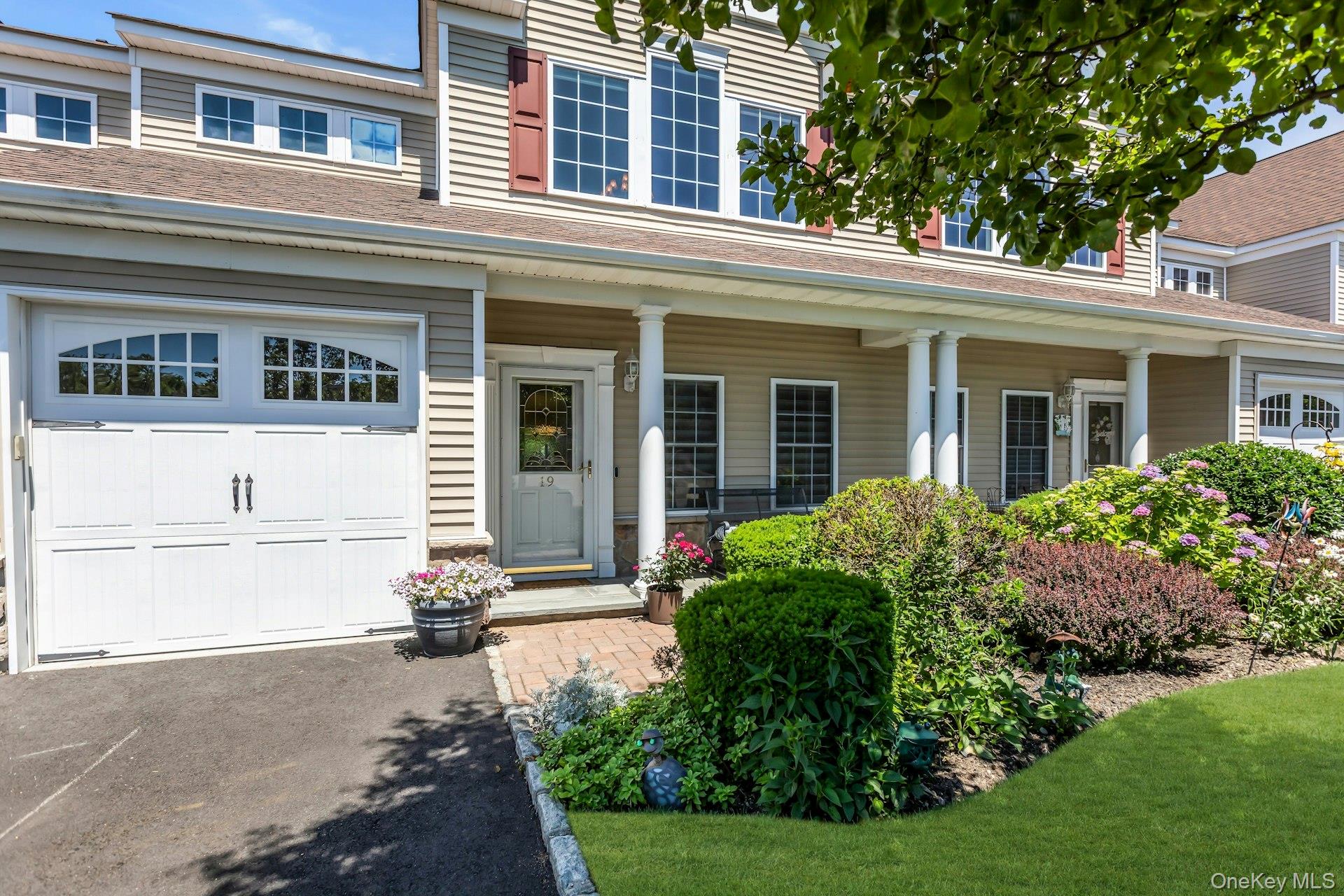19 Meadow Court Property Photo 1