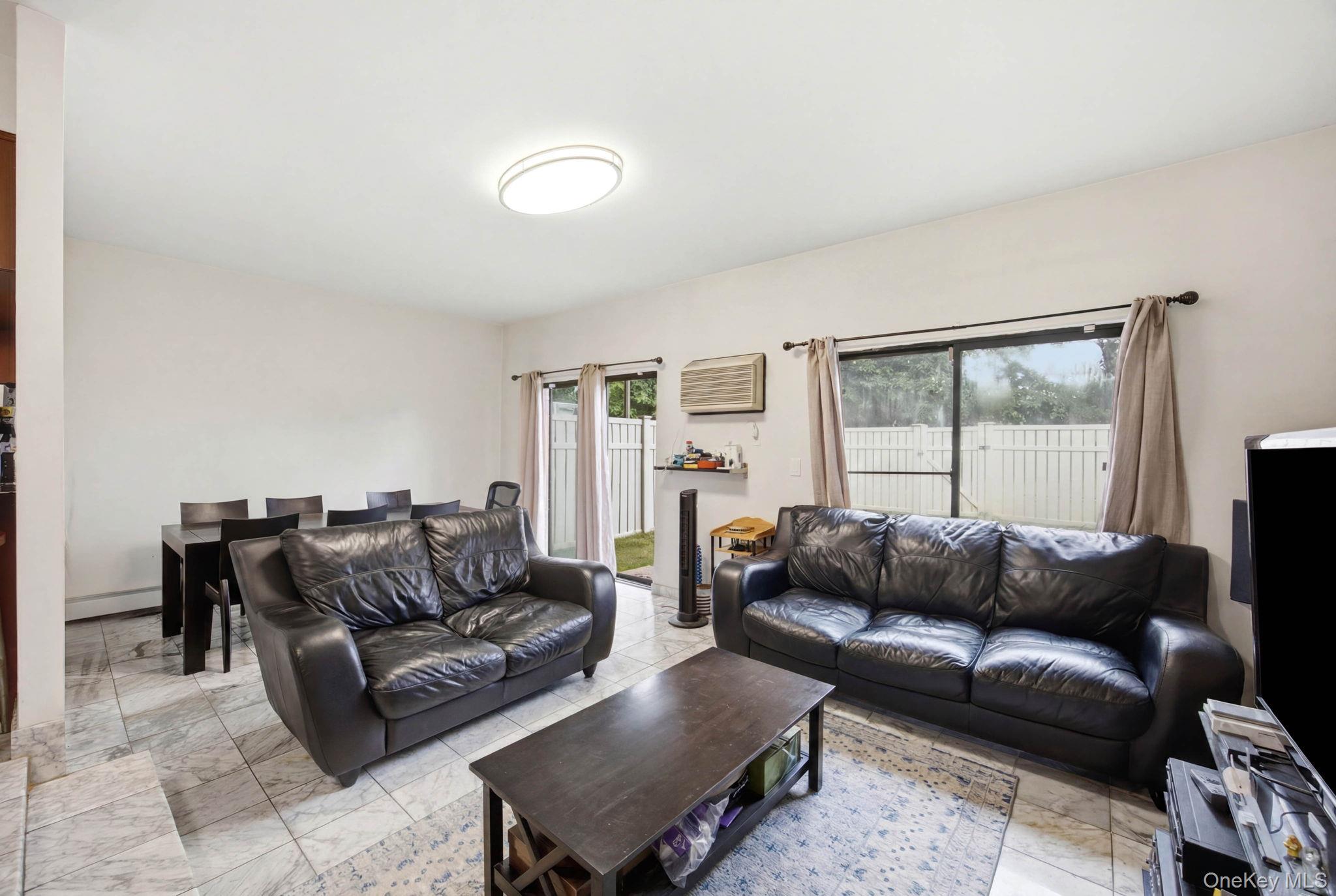 425 Schorr Drive Property Photo 3
