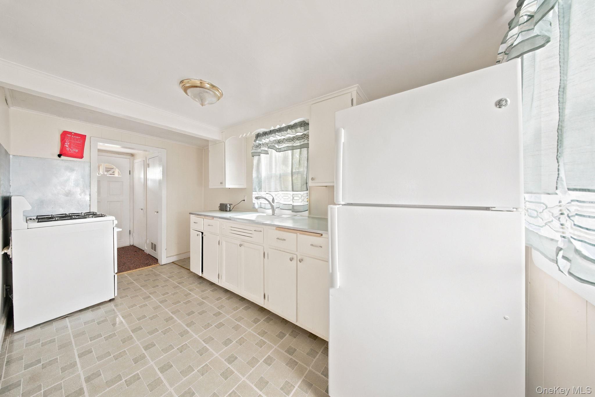 12 1/2 Schultz Street 3 Property Photo 6