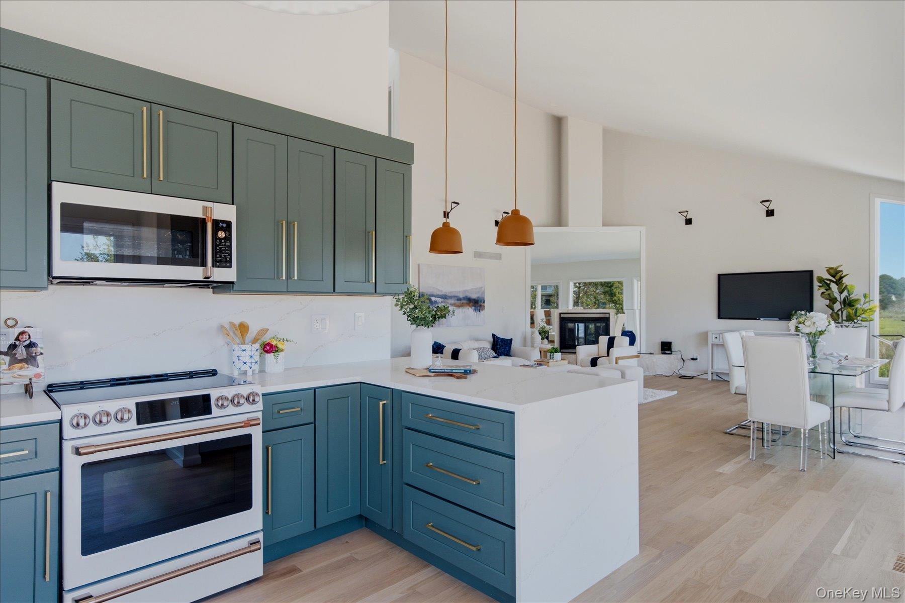 16 Meadow Lane Property Photo 10