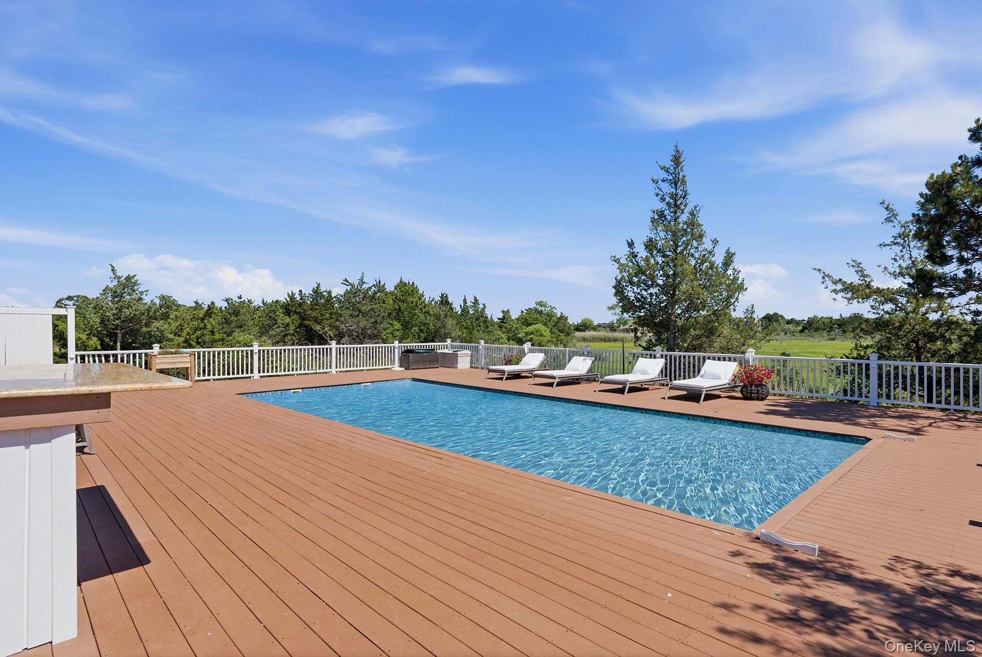 16 Meadow Lane Property Photo 25