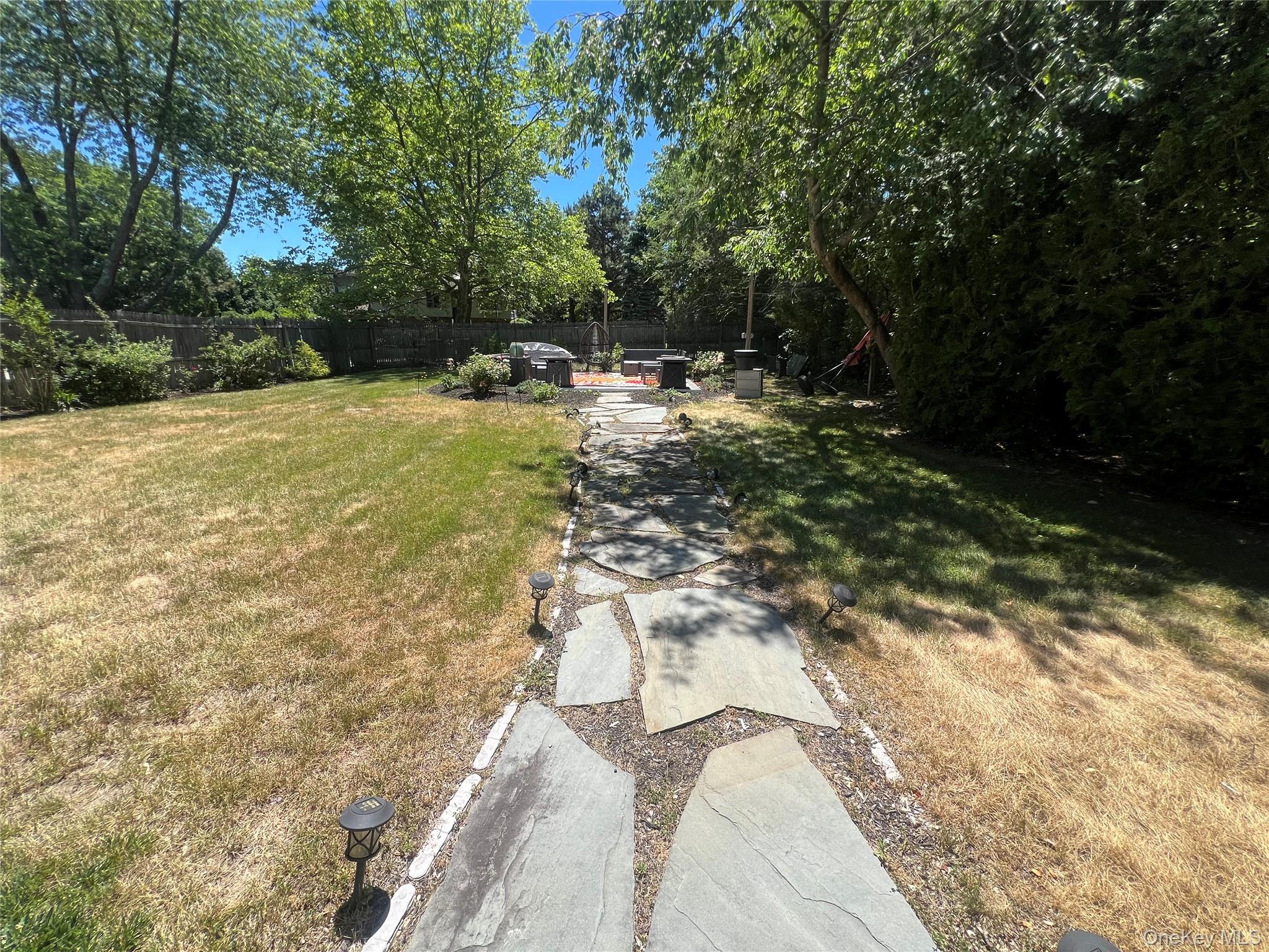 2 Peters Lane Property Photo 4