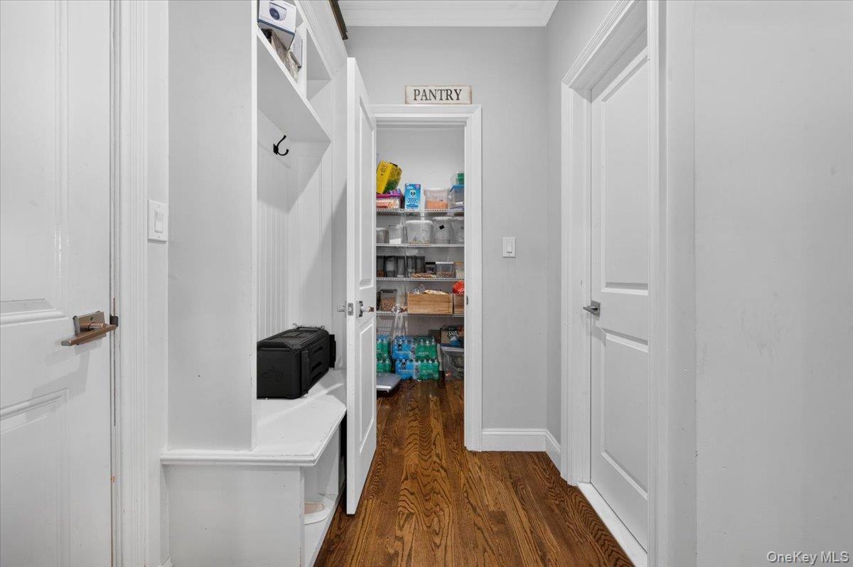 84 W Choir Lane Property Photo 11