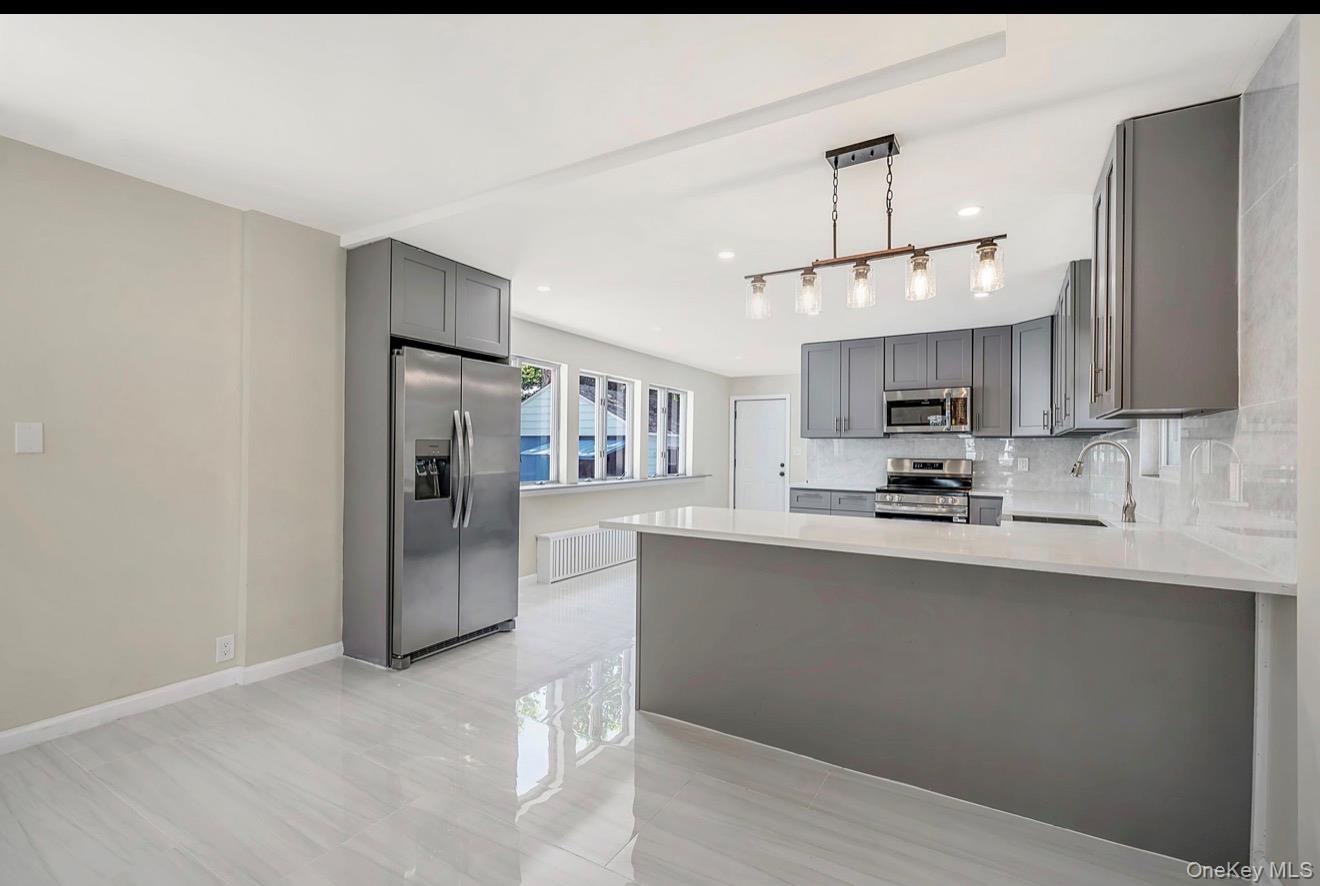 530 Washington Avenue Property Photo 9