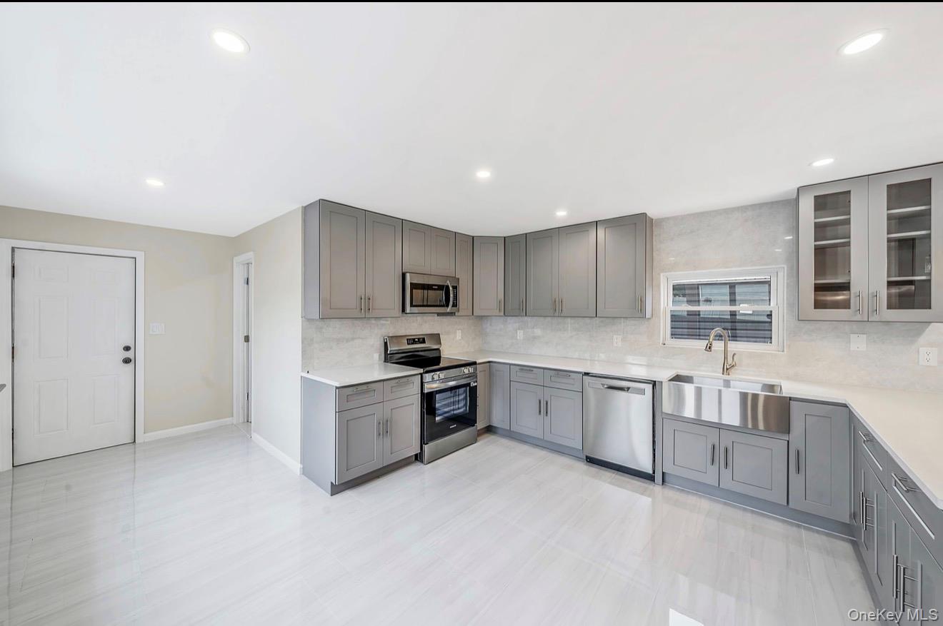 530 Washington Avenue Property Photo 10