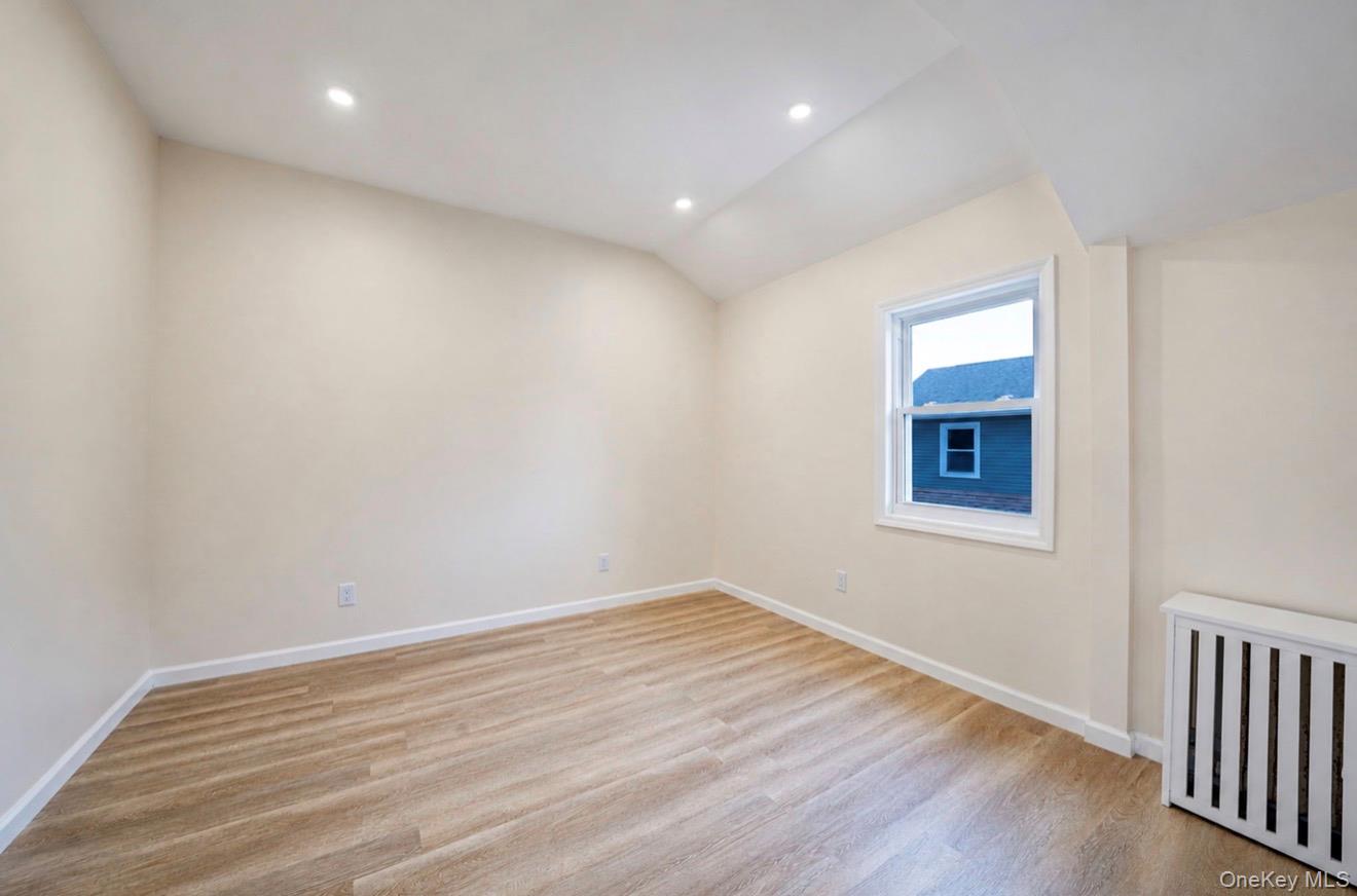 530 Washington Avenue Property Photo 15