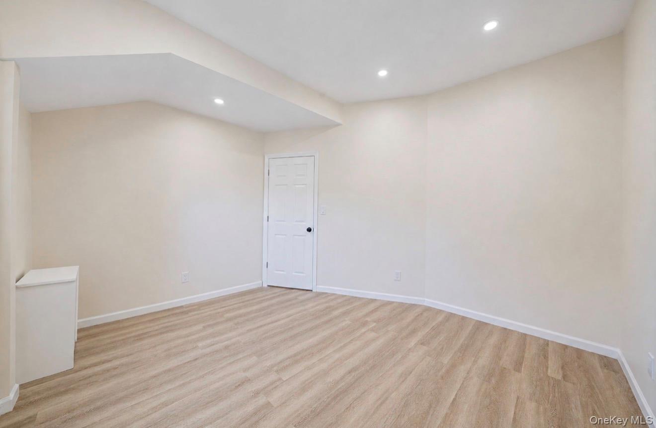 530 Washington Avenue Property Photo 16